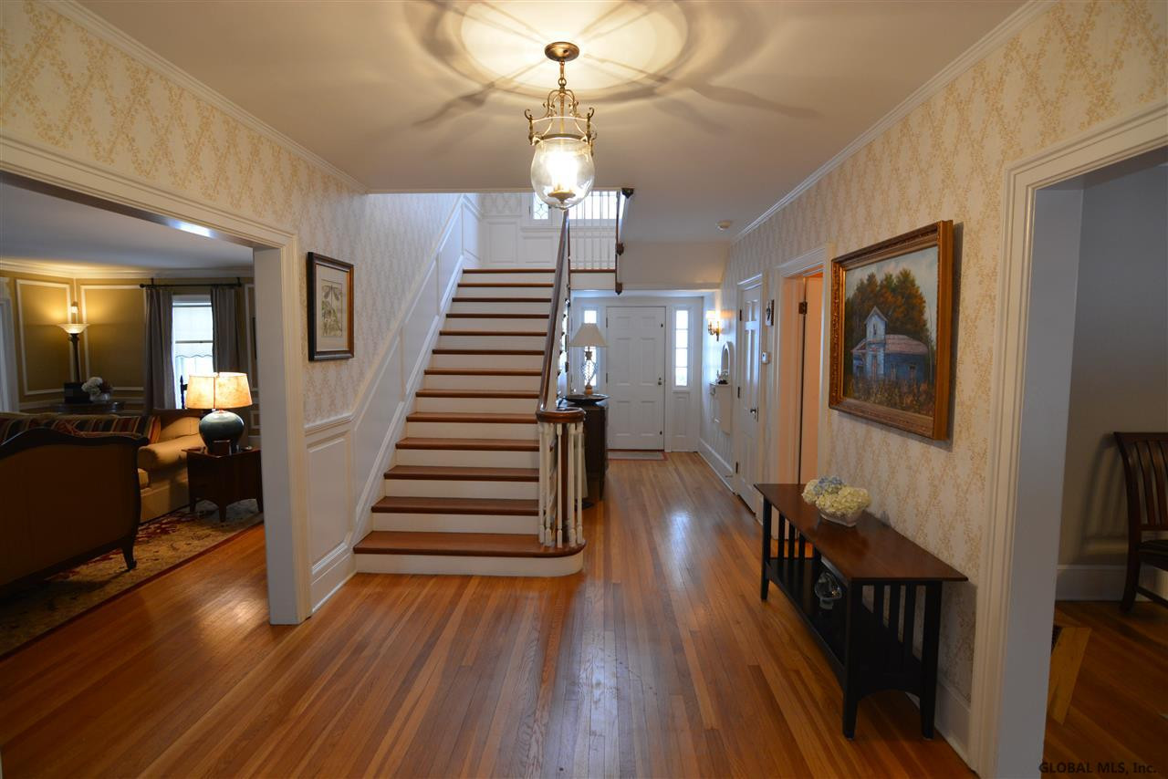 346 Loudon Road Colonie, NY 12211 - Photo 3 of 48 Photo 3