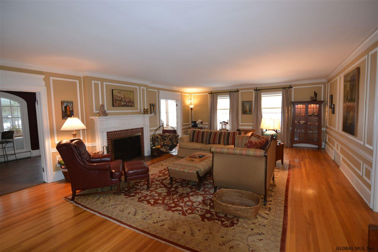 346 Loudon Road Colonie, NY 12211 - Photo 6 of 48 Photo 6