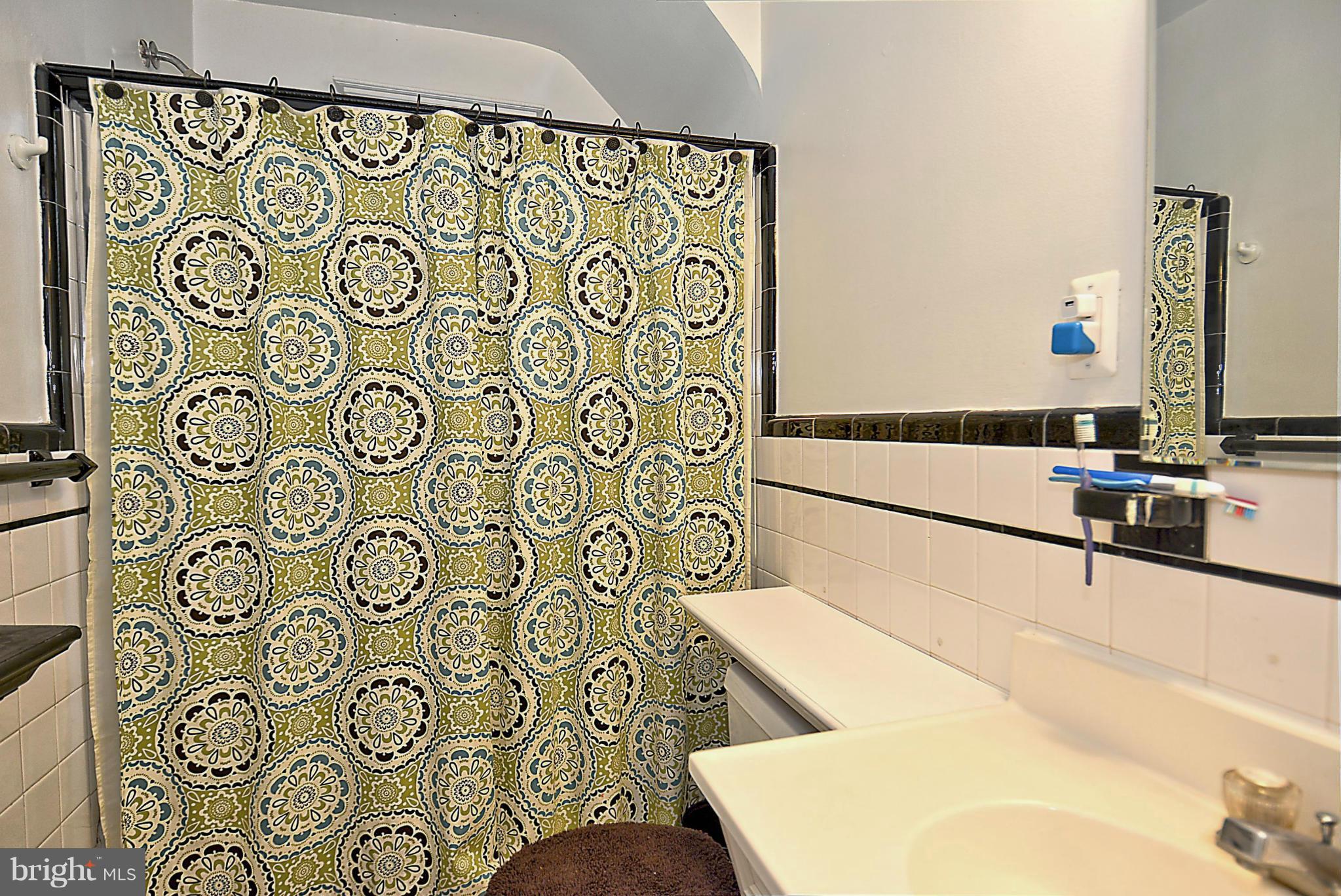 12815 Flack Street Silver Spring, MD 20906 - Photo 19 of 27 Bath