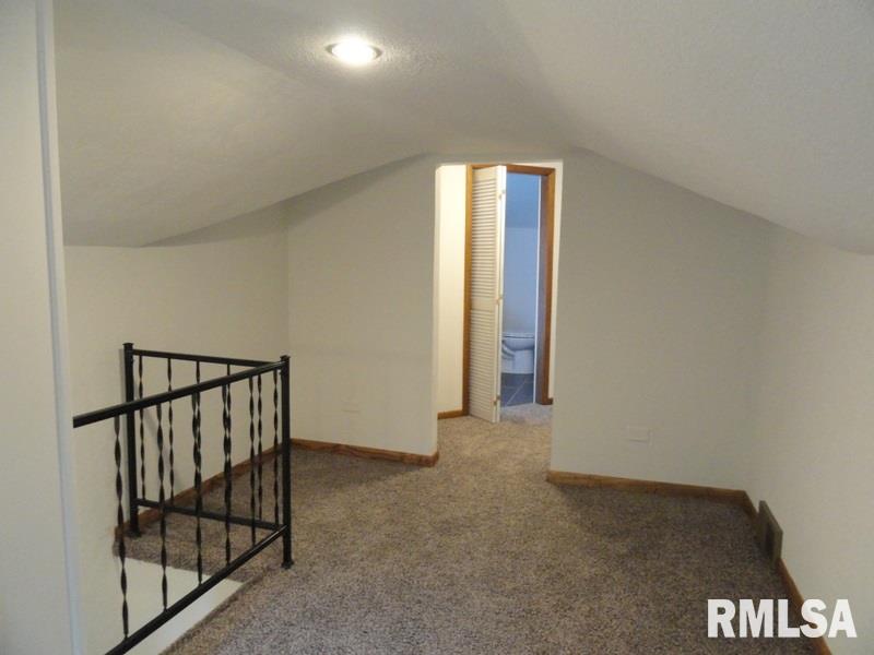 2508 Middle Road Davenport, IA 52803 - Photo 11 of 14 Gallery Image 11