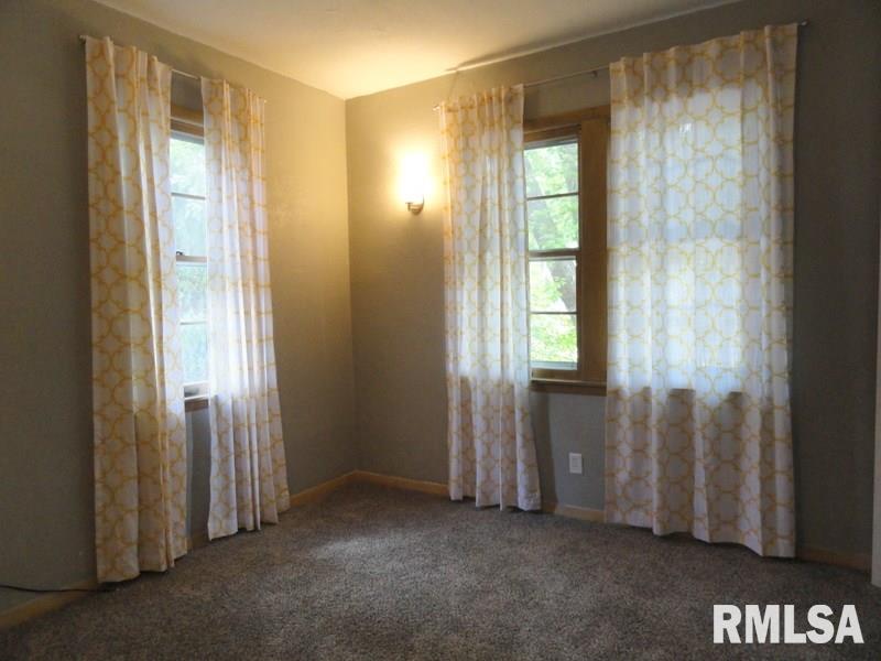 2508 Middle Road Davenport, IA 52803 - Photo 7 of 14 Gallery Image 7