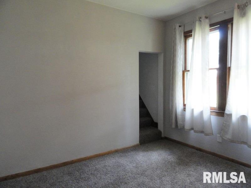 2508 Middle Road Davenport, IA 52803 - Photo 10 of 14 Gallery Image 10