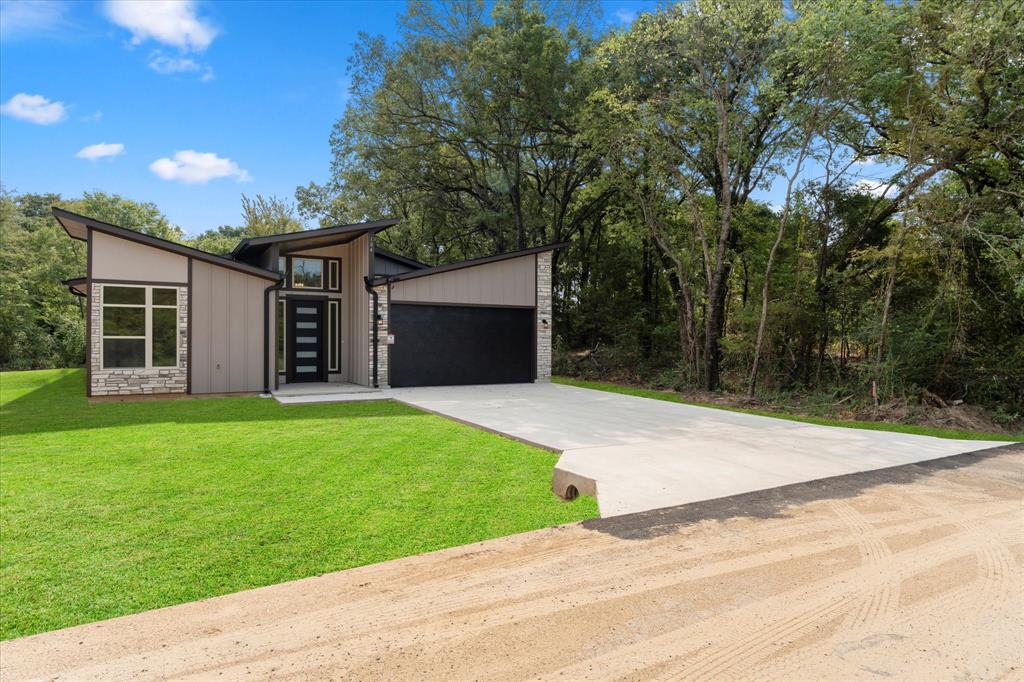 104 Rudder Road Gun Barrel City, TX 75156 - Photo 2 of 40