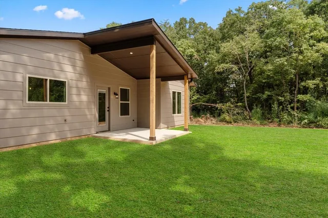 $300,000 | 104 Rudder Road, Gun Barrel City, TX 75156