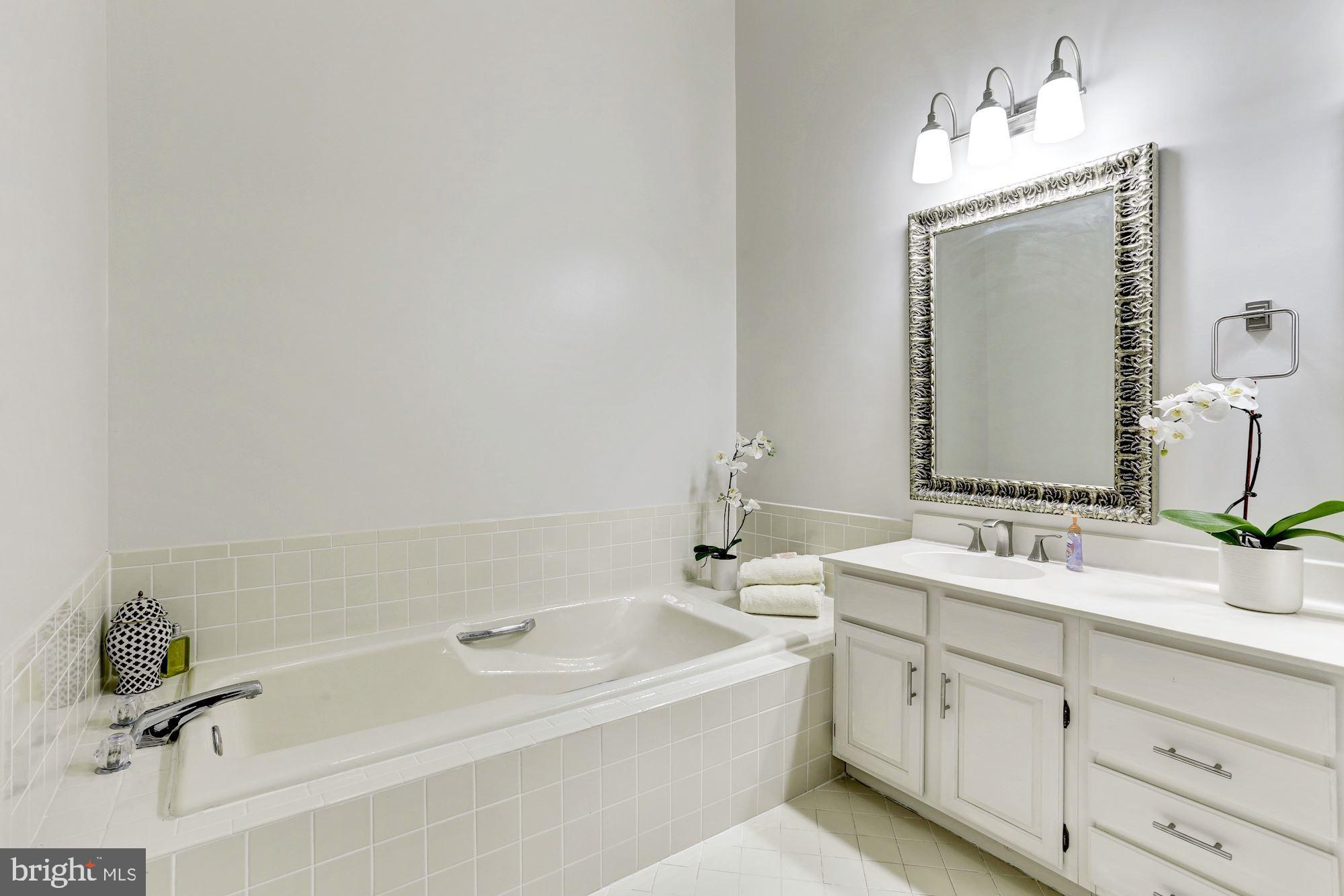 3612 Reservoir Road Northwest Washington, DC 20007 - Photo 25 of 38