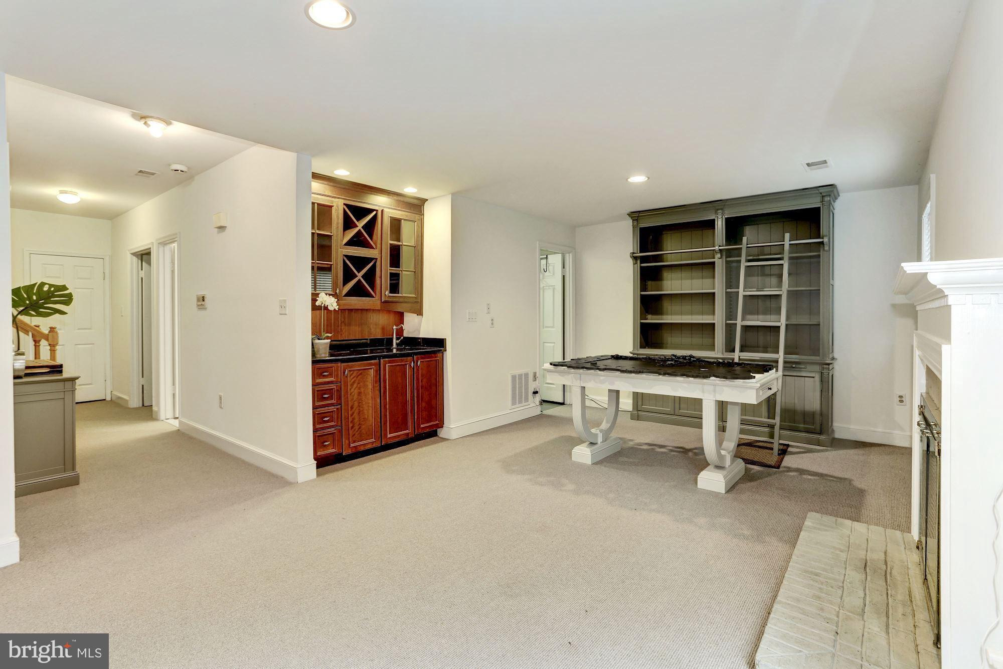 3612 Reservoir Road Northwest Washington, DC 20007 - Photo 29 of 38