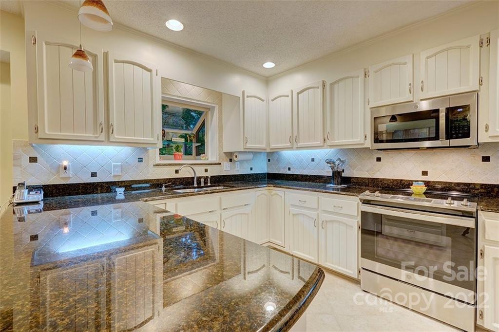 2 Lake Ridge Road Lake Wylie, SC 29710 - Photo 24 of 48 Gallery Image 24
