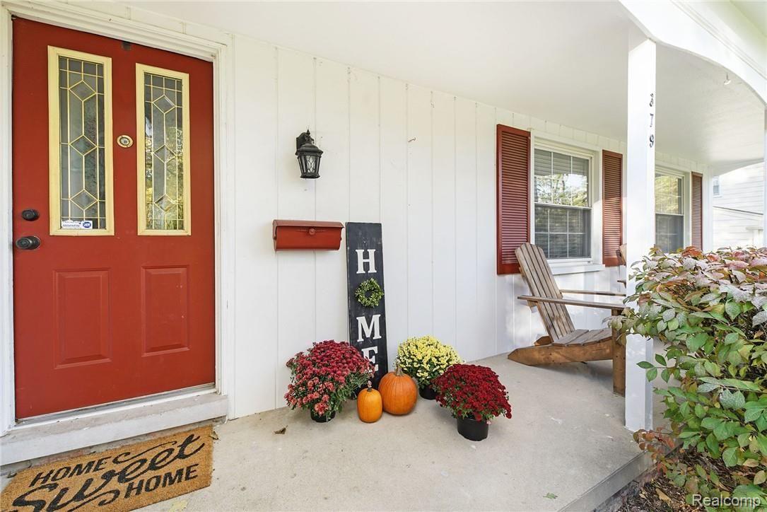 Covered Front Porch.jpg