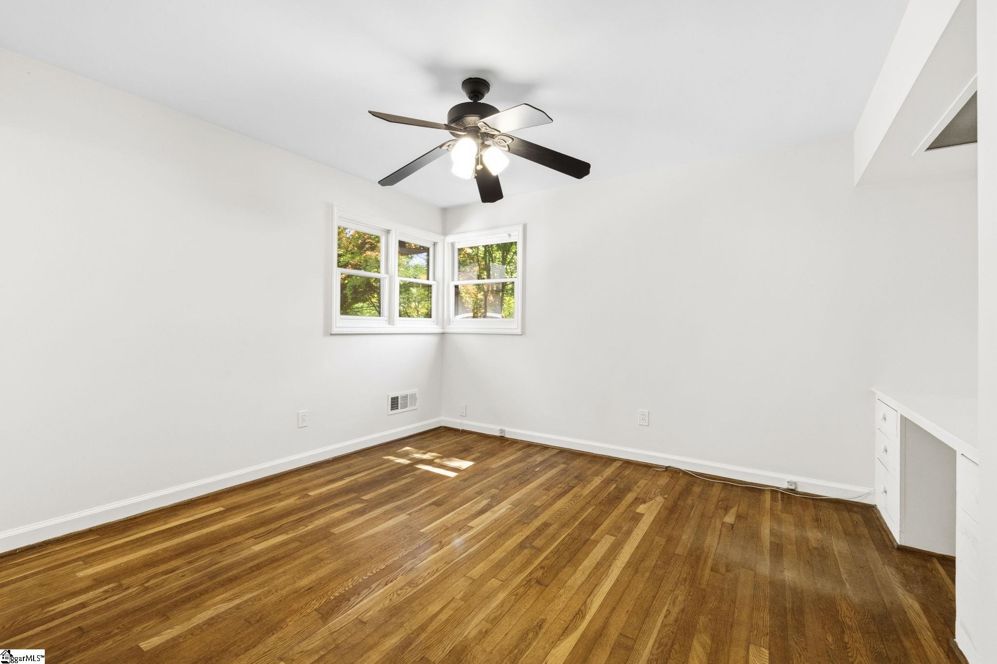 123 Ridgecrest Drive Greenville, SC 29609 - Photo 15 of 28 Gallery Image 15