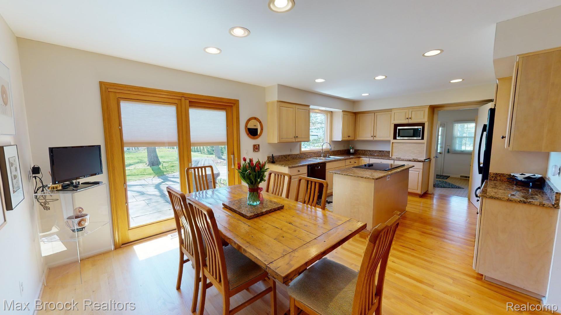 4146 Nearbrook Road Bloomfield Hills, MI 48302 - Photo 16 of 67 Kitchen 2.jpg