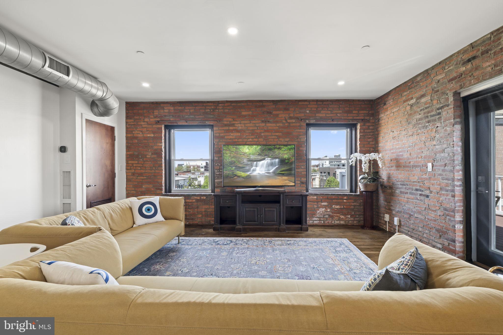 735 South 12th Street, Unit 403 Philadelphia, PA 19147 - Photo 5 of 27