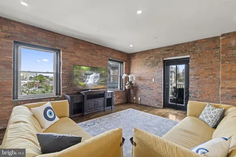 $459,000 | 735 South 12th Street, Unit 403, Philadelphia, PA 19147