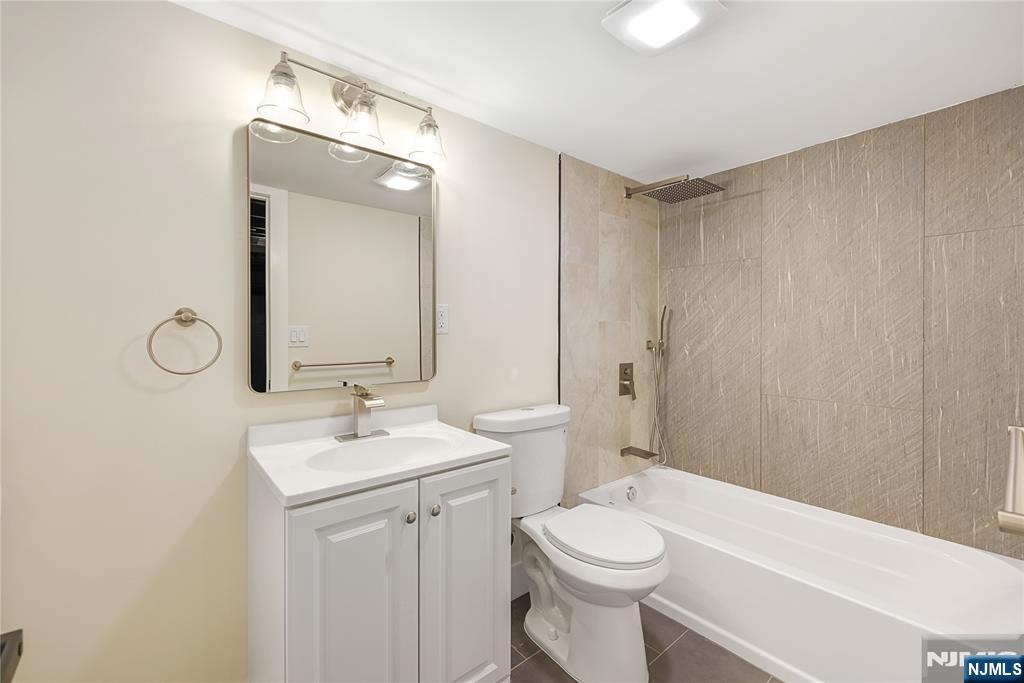 253 Intervale Road Teaneck, NJ 07666 - Photo 21 of 29 Gallery Image 21