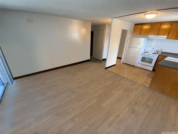$2,300 | 909 Ala Lilikoi Street, Unit 302, Honolulu, HI 96818