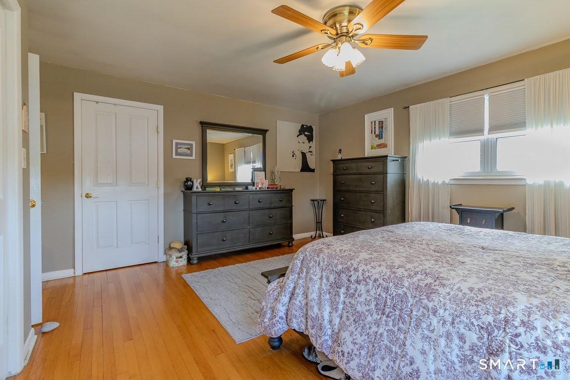 220 Oak Ridge Road Stratford, CT 06614 - Photo 16 of 40