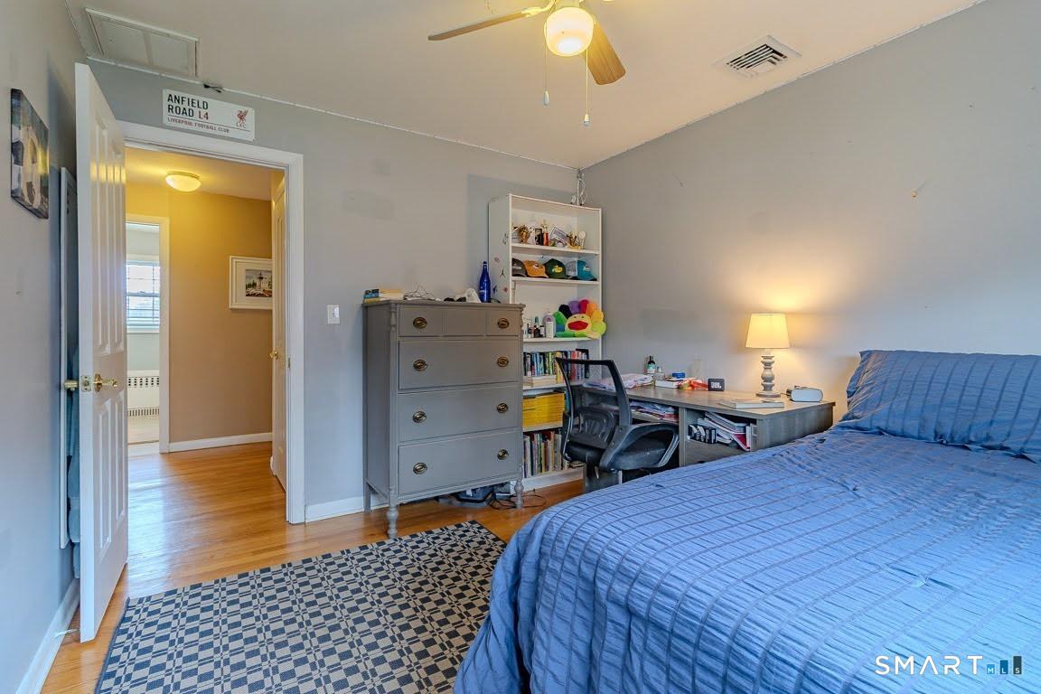 220 Oak Ridge Road Stratford, CT 06614 - Photo 20 of 40