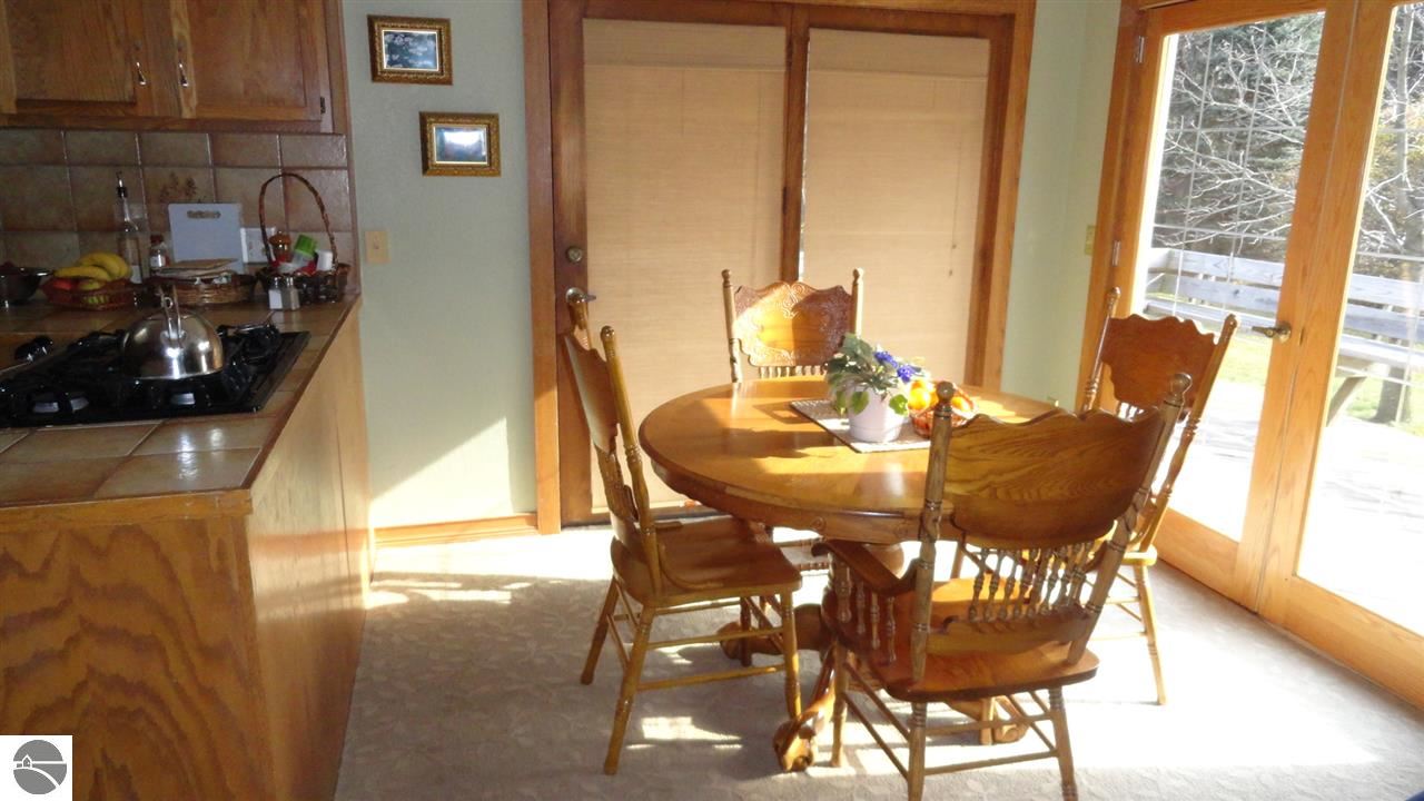 6289 South Mission Road Mount Pleasant, MI 48858 - Photo 18 of 32 1792147-17.JPG