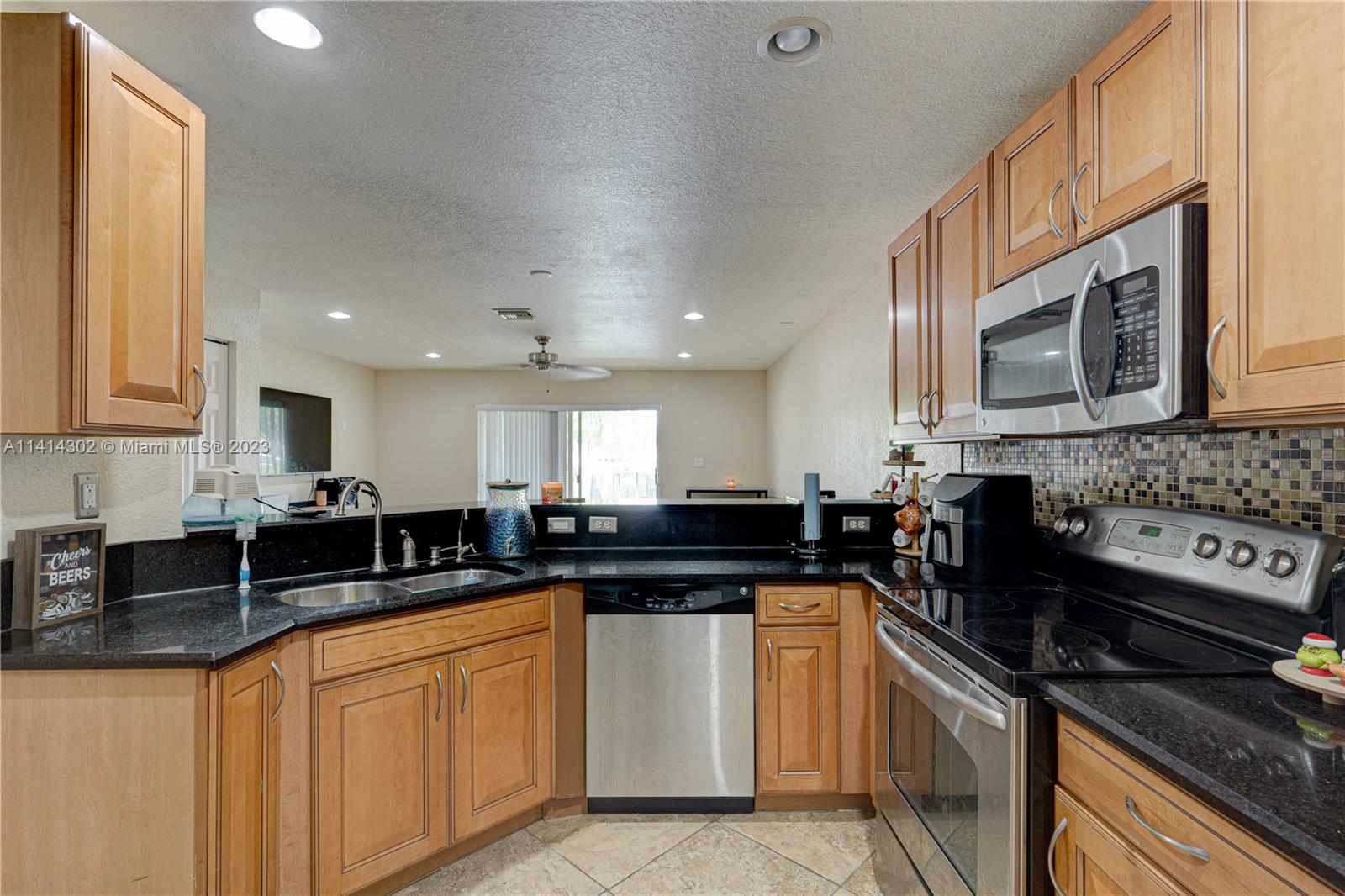 5894 Abbey Road Tamarac, FL 33321 - Photo 14 of 48