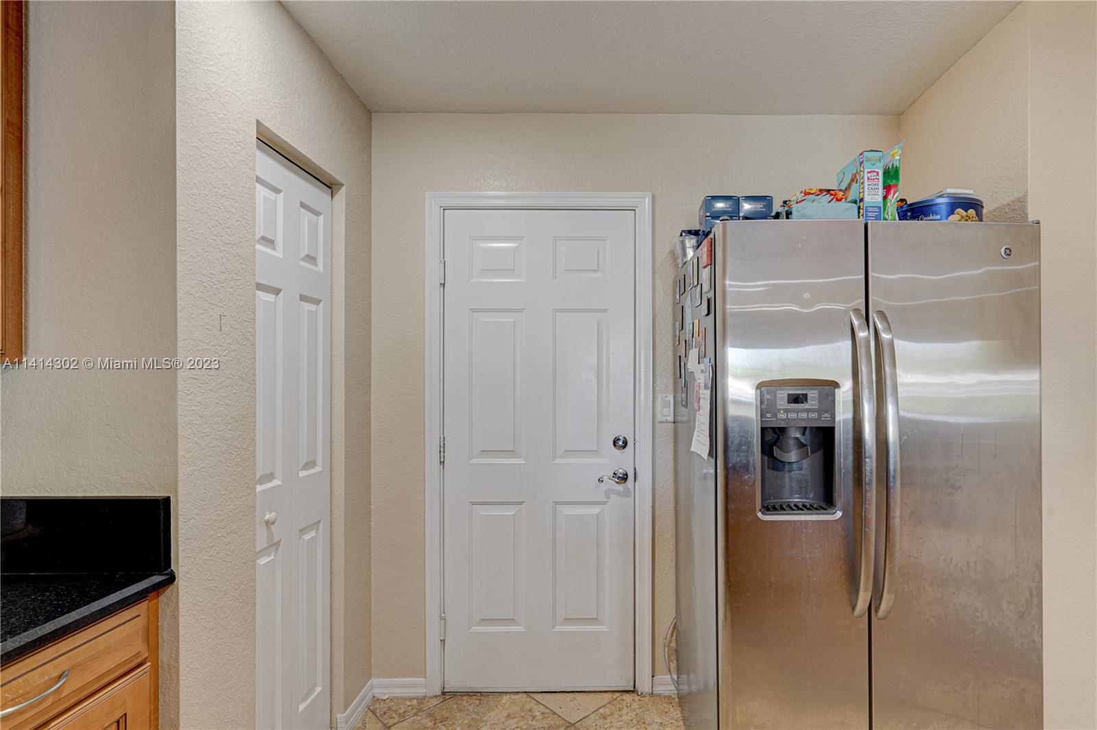 5894 Abbey Road Tamarac, FL 33321 - Photo 15 of 48