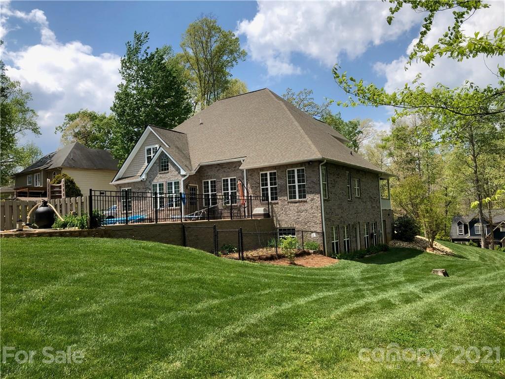 259 Beechtree Circle Rutherfordton, NC 28139 - Photo 41 of 48 a front view of house with yard and green space