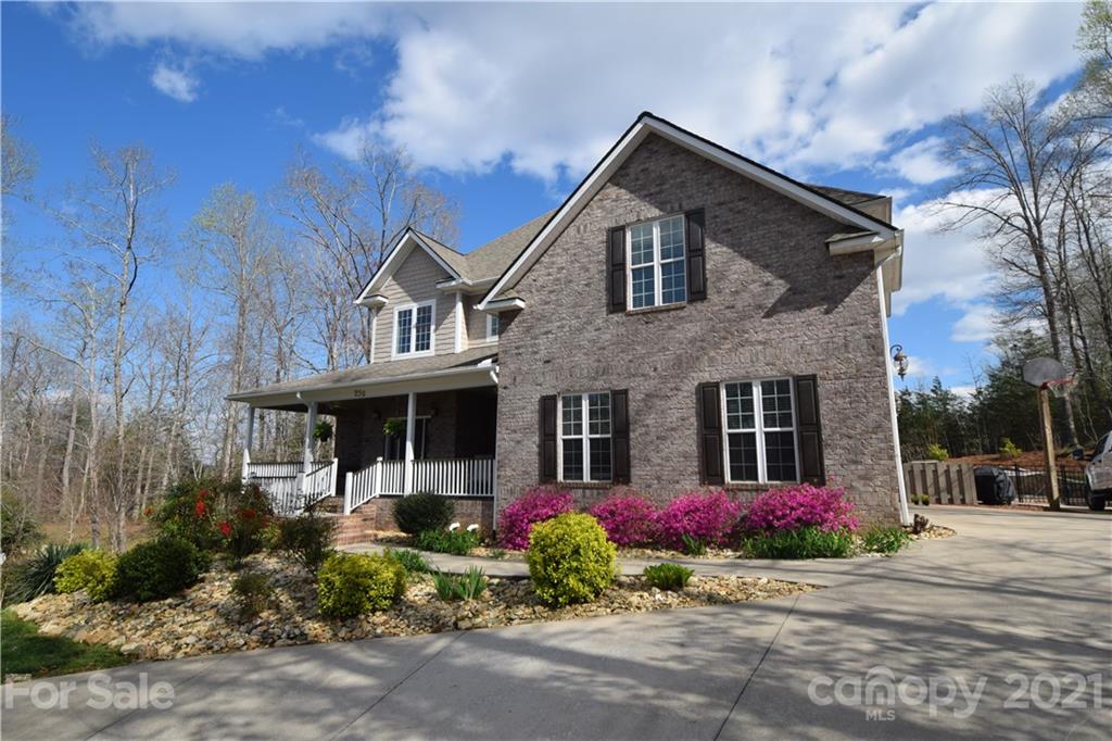 259 Beechtree Circle Rutherfordton, NC 28139 - Photo 48 of 48 a front view of house with yard