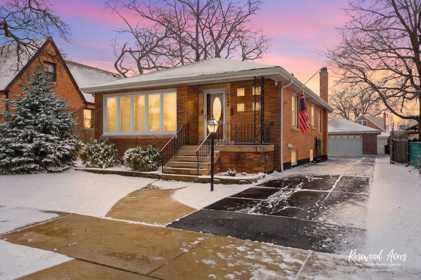 7329 55th Place Summit, IL 60501 - Photo 1 of 21