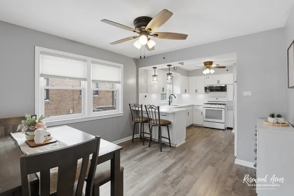 $379,000 | 7329 55th Place, Summit, IL 60501