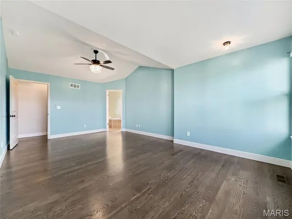 $340,000 | 215 Hunters Chase Street, Winfield, MO 63389