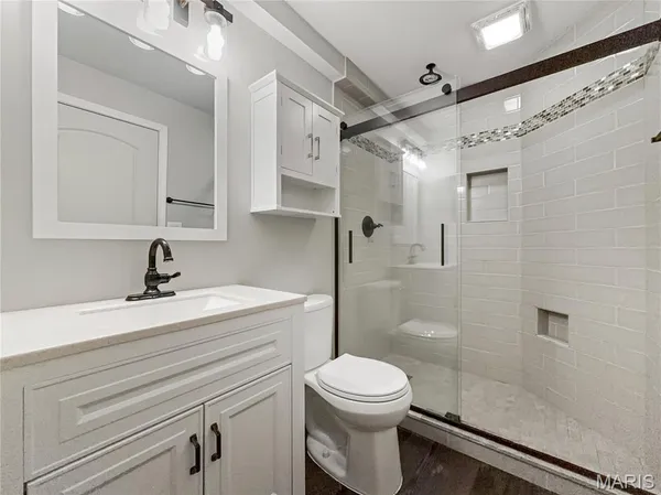 $340,000 | 215 Hunters Chase Street, Winfield, MO 63389