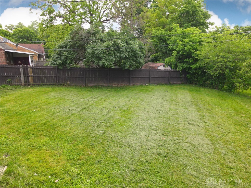321 East Nottingham Road Dayton, OH 45405 - Photo 8 of 45 Gallery Image 8