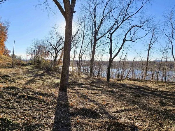 $125,900 | 4.1-acres Hwy 35, De Soto, WI 54624