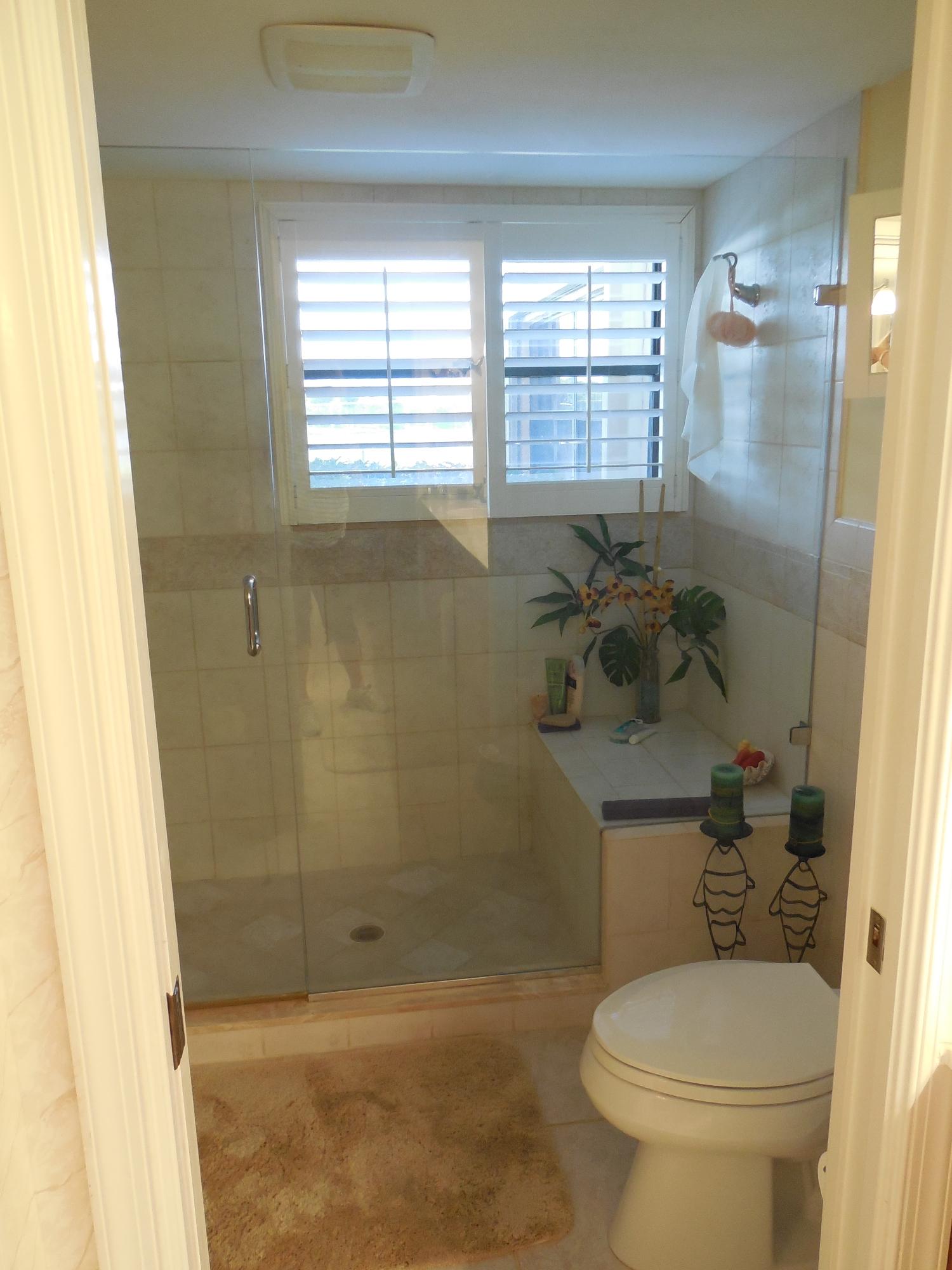 364 Golfview Road, Unit 101 North Palm Beach, FL 33408 - Photo 12 of 18 House 2013 003
