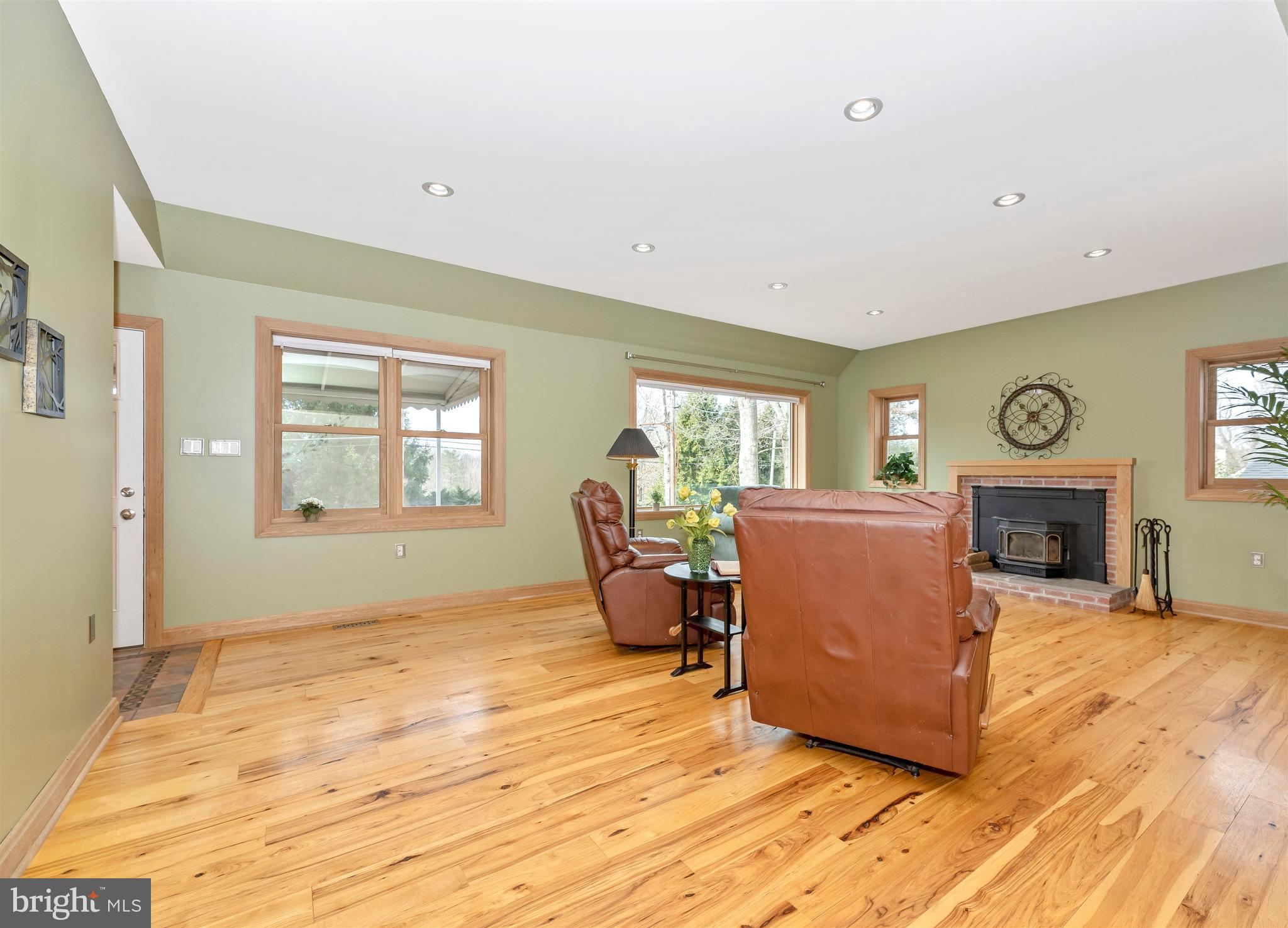 2805 Thurston Road Frederick, MD 21704 - Photo 6 of 71 Gallery Image 6