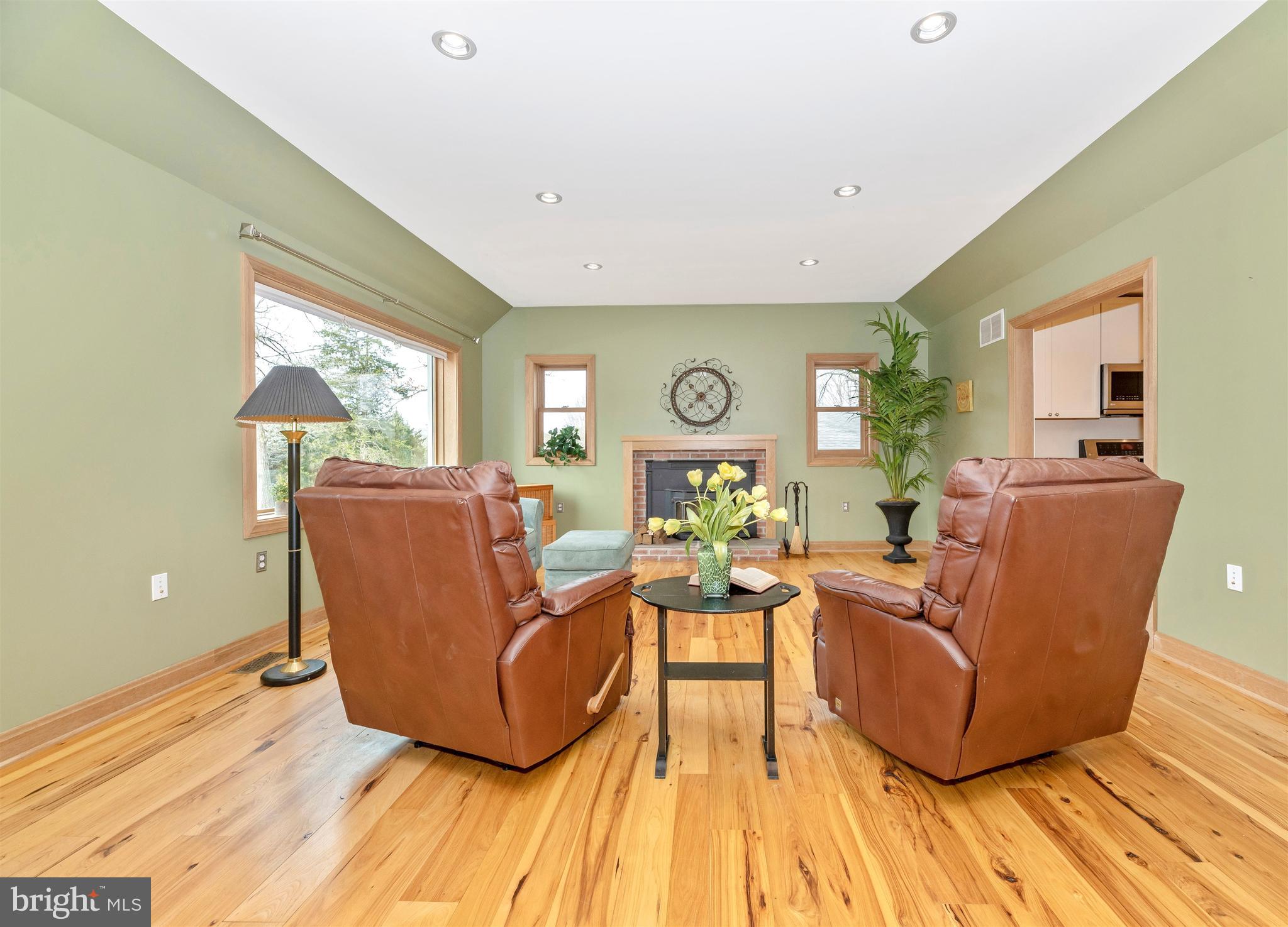2805 Thurston Road Frederick, MD 21704 - Photo 9 of 71 Gallery Image 9