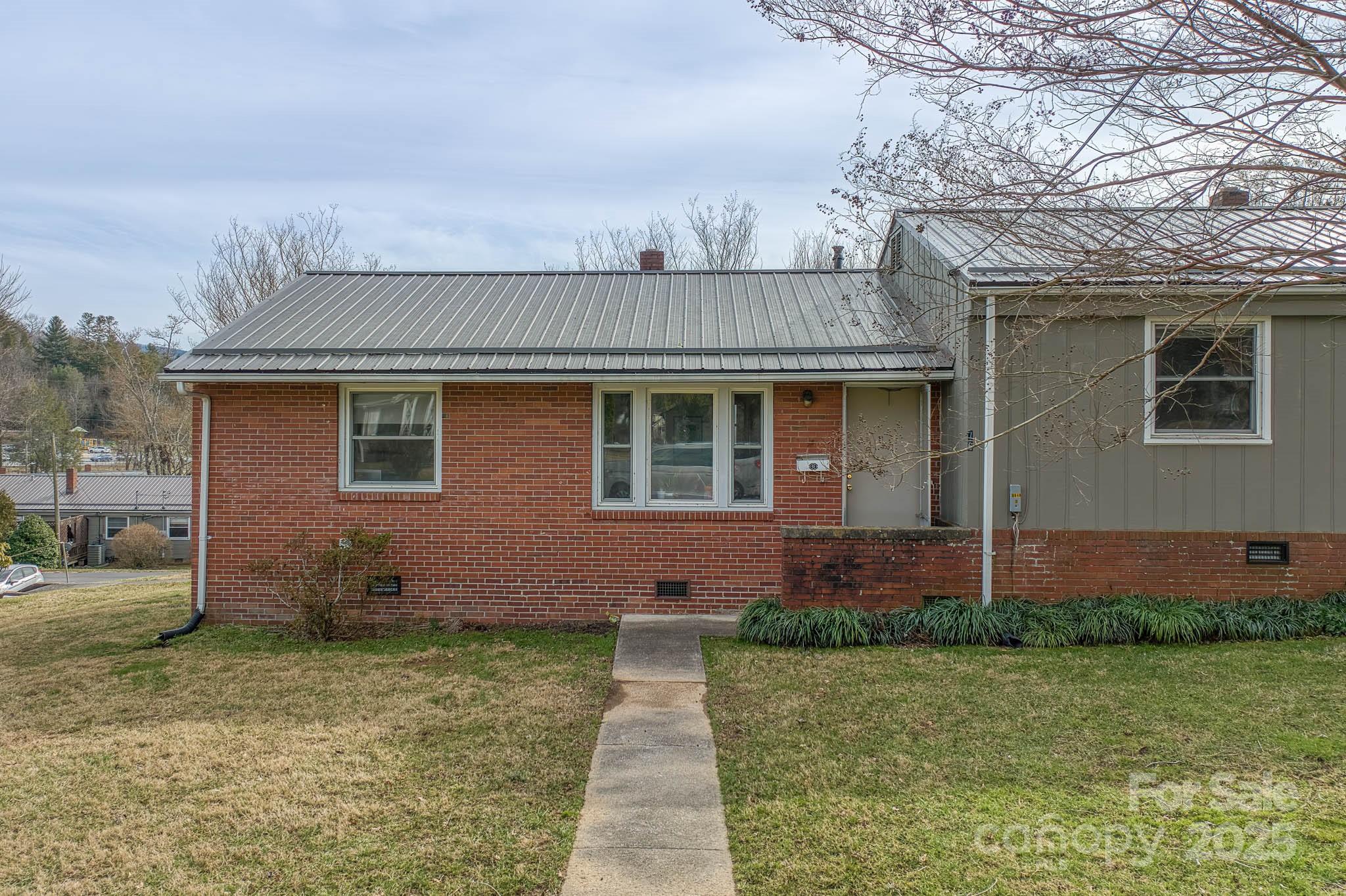 76 Elm Bend Road Brevard, NC 28712 - Photo 1 of 21 Gallery Image 1