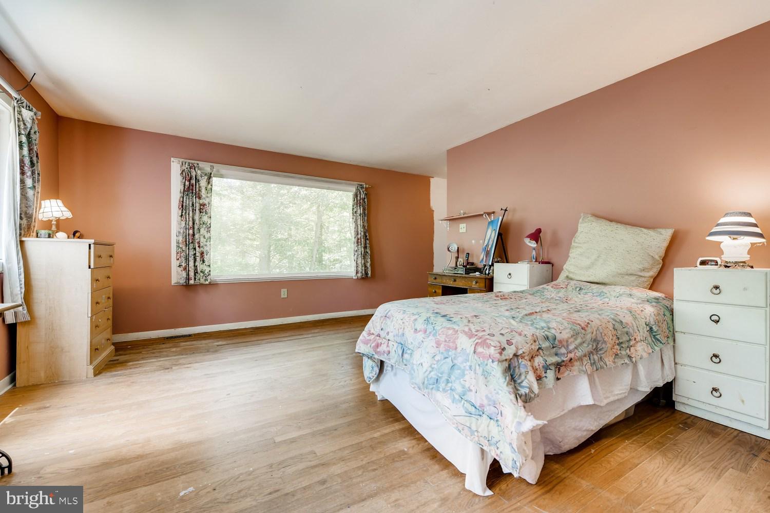 10833 Gambrill Park Road Frederick, MD 21702 - Photo 16 of 28 Gallery Image 16