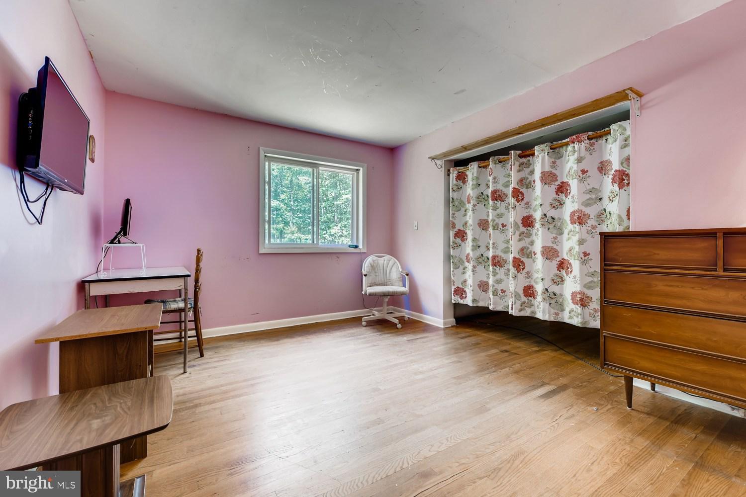 10833 Gambrill Park Road Frederick, MD 21702 - Photo 19 of 28 Gallery Image 19