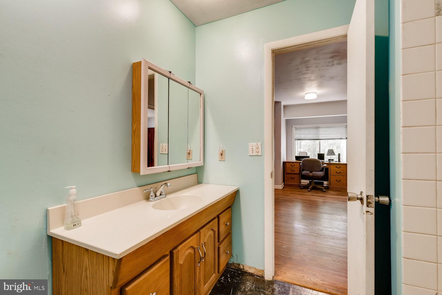 10833 Gambrill Park Road Frederick, MD 21702 - Photo 22 of 28 Gallery Image 22