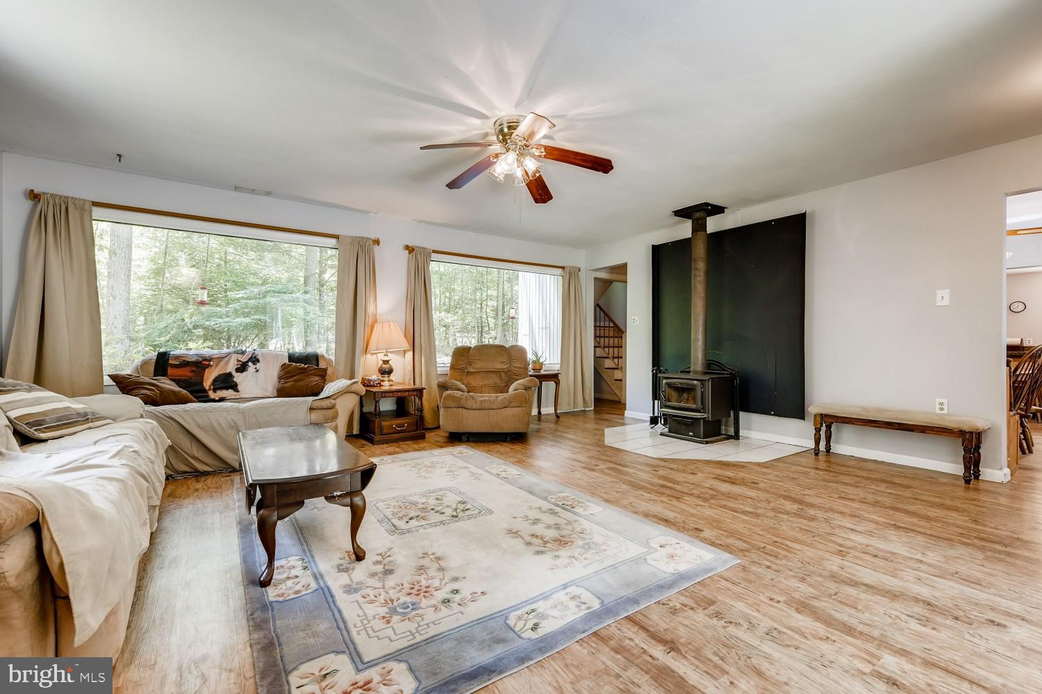 10833 Gambrill Park Road Frederick, MD 21702 - Photo 6 of 28 Gallery Image 6