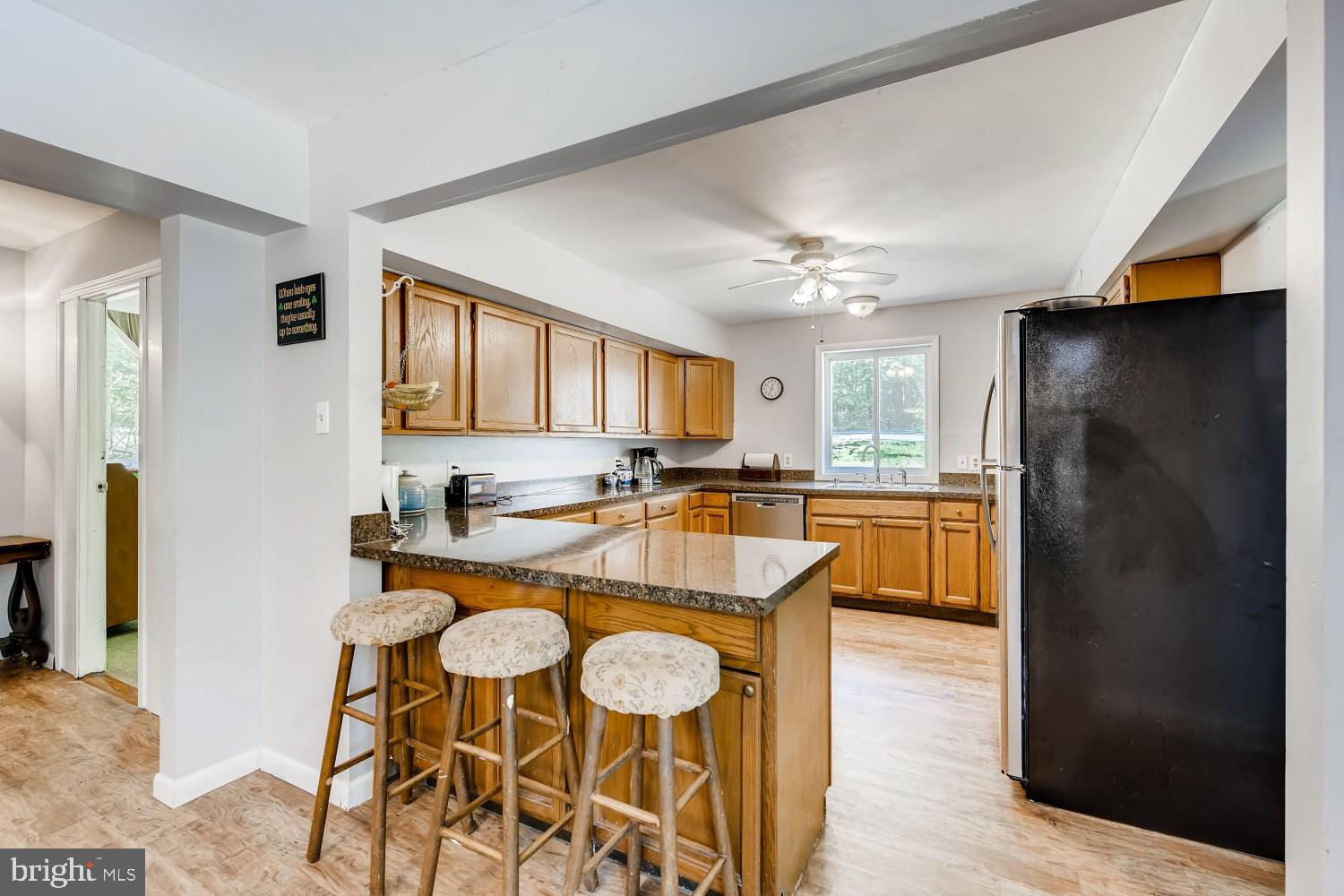 10833 Gambrill Park Road Frederick, MD 21702 - Photo 7 of 28 Gallery Image 7