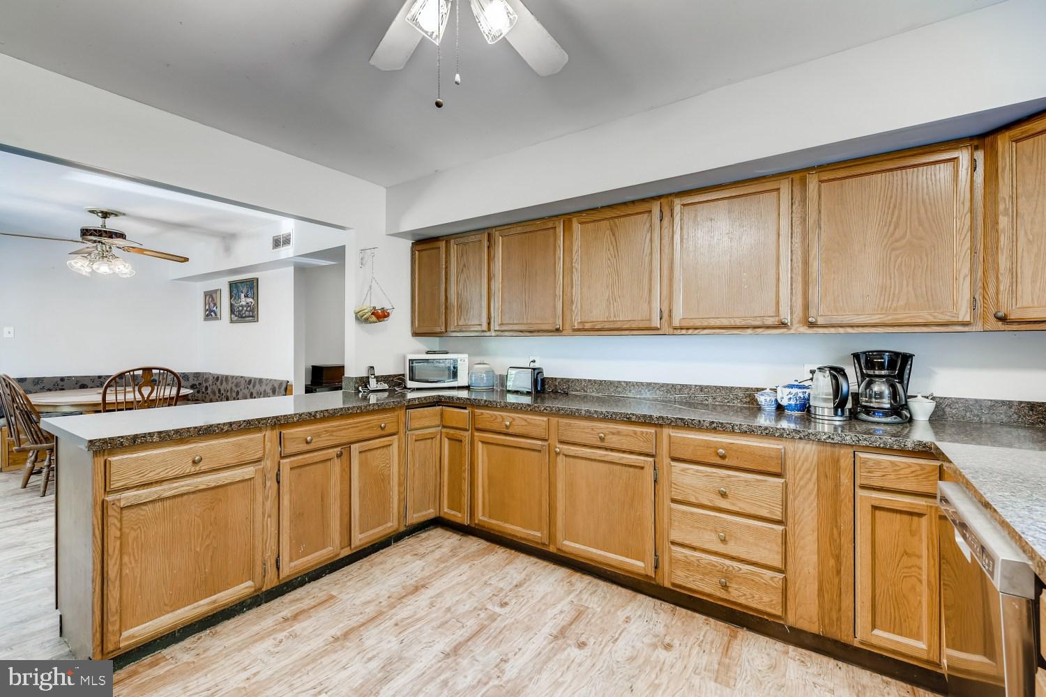 10833 Gambrill Park Road Frederick, MD 21702 - Photo 8 of 28 Gallery Image 8