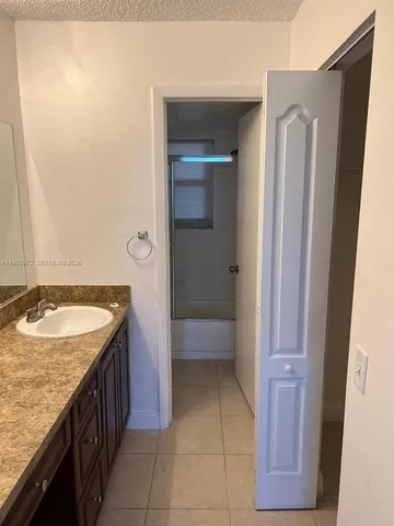 $1,550 | 6670 Royal Palm Boulevard, Unit 206K, Margate, FL 33063