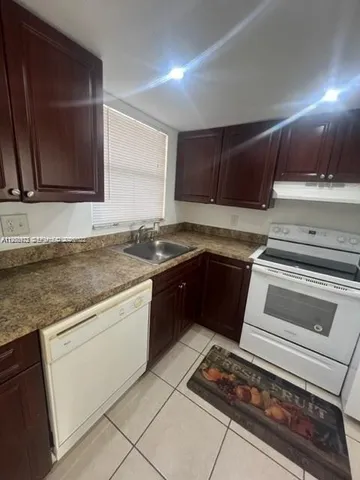 $1,550 | 6670 Royal Palm Boulevard, Unit 206K, Margate, FL 33063