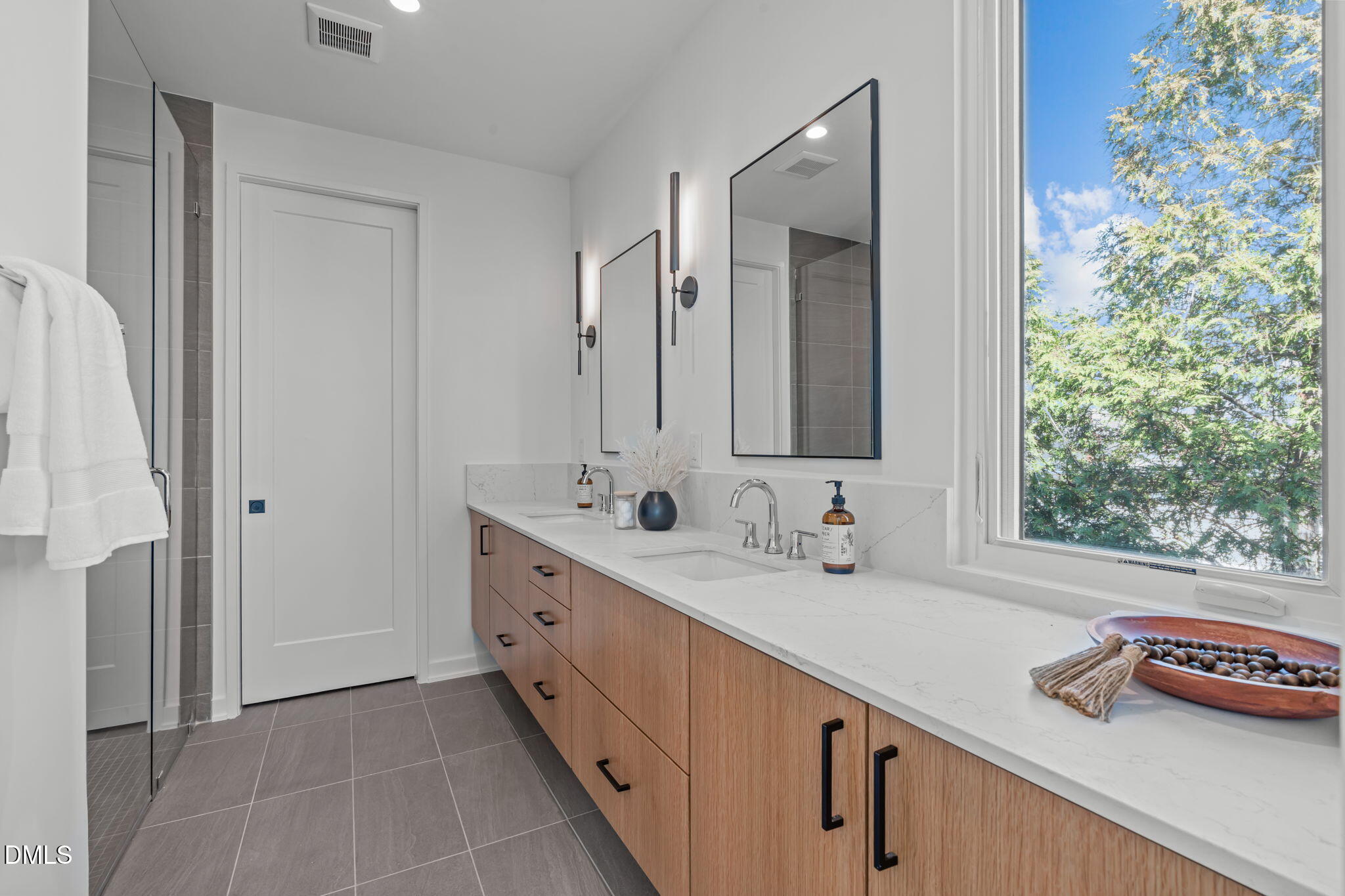 1308 Chamblee Hill Raleigh, NC 27608 - Photo 14 of 37 A-28