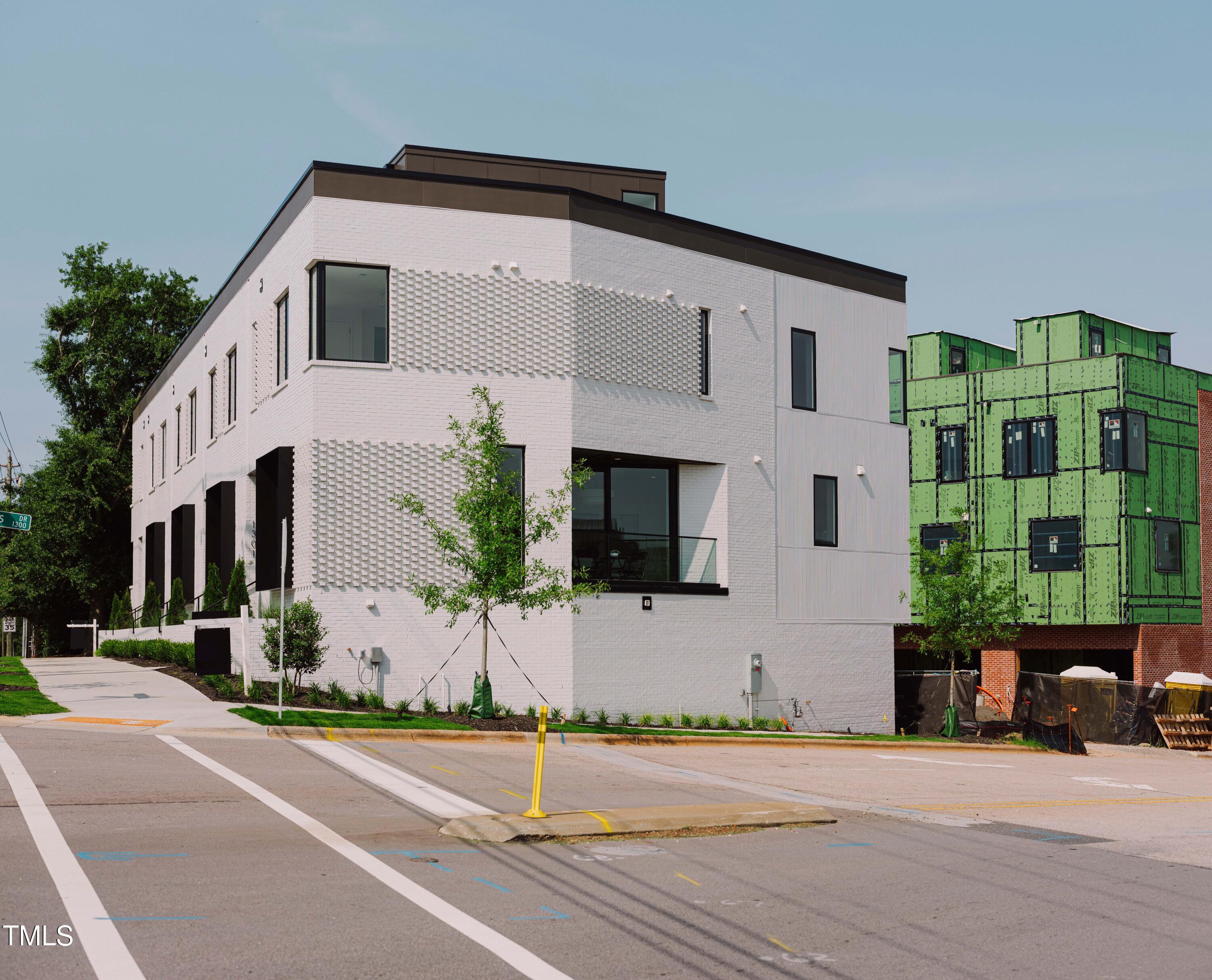 1308 Chamblee Hill Raleigh, NC 27608 - Photo 3 of 51 20210813-_DSF7345 (1)