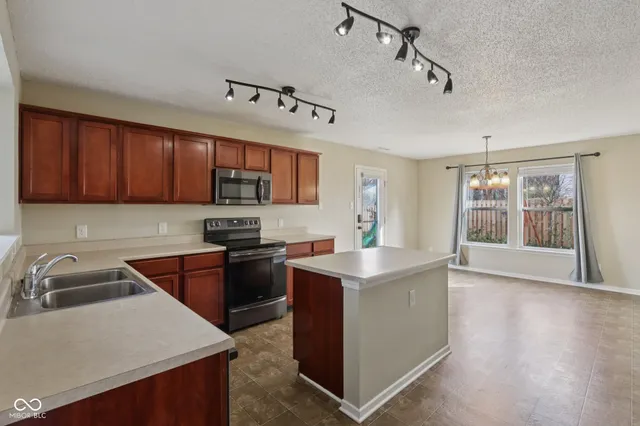 $375,000 | 10104 N Trail, Indianapolis, IN 46234