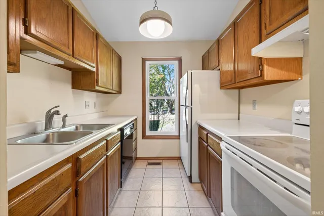 $164,900 | 664 1/2 East Heather Drive, Bloomington, IN 47401