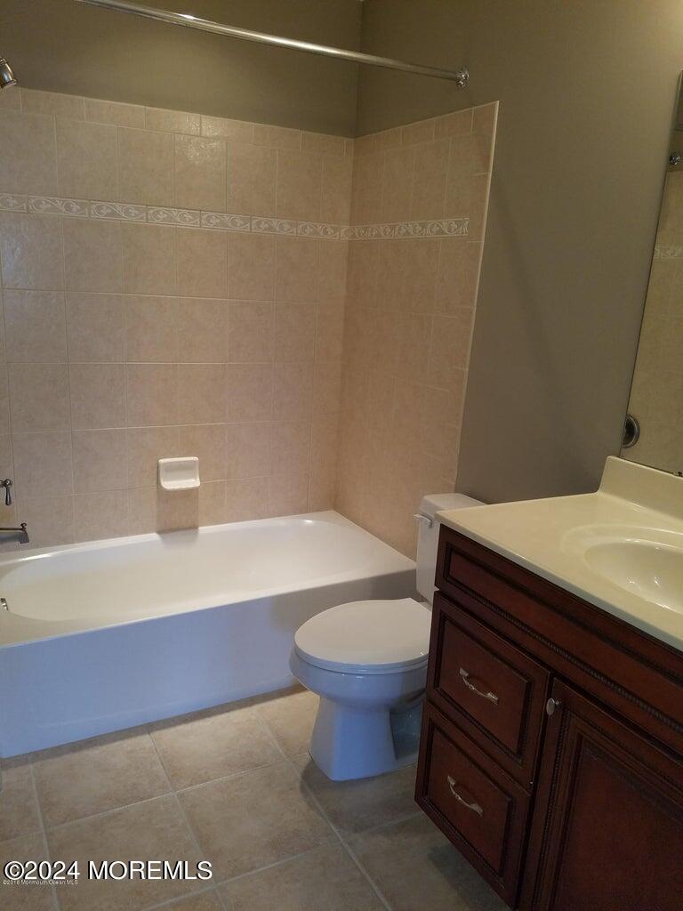 150 Brookfield Drive Jackson, NJ 08527 - Photo 34 of 41 a bathroom with a sink and a toilet