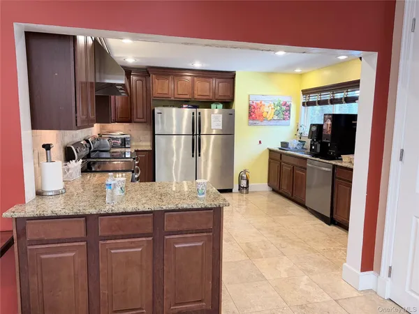 $160,000 | 525 Riverleigh Avenue, Unit P3, Riverhead, NY 11901