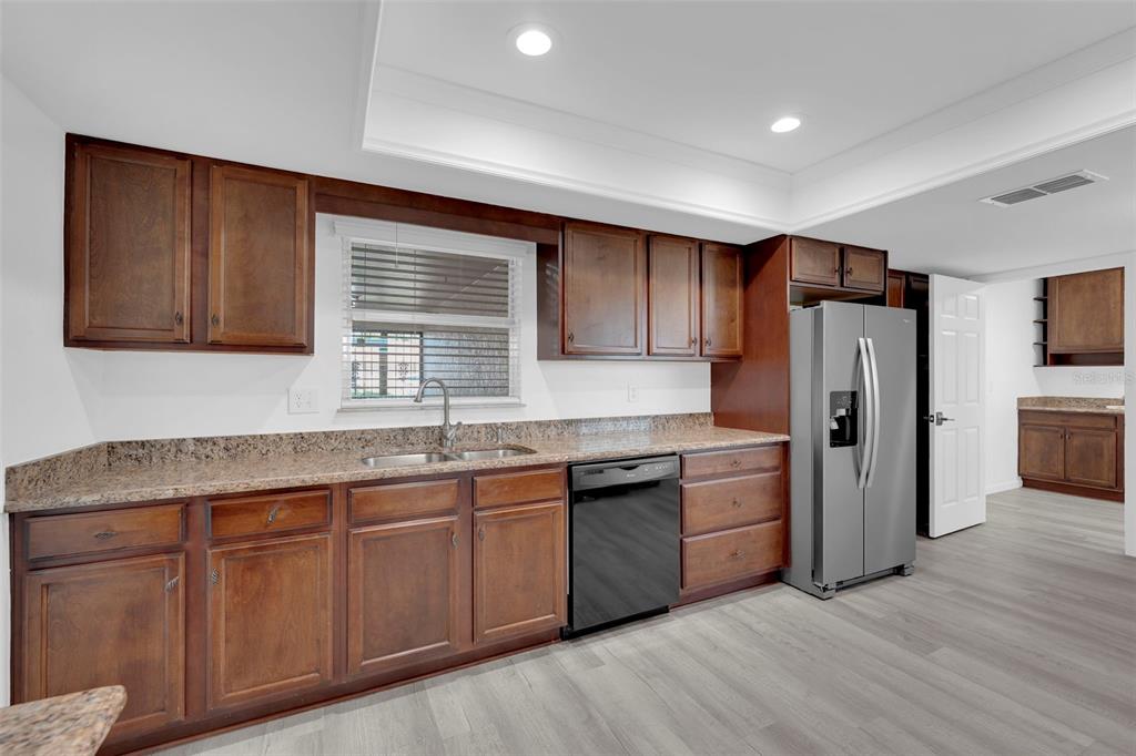 5584 Buring Court Fort Myers, FL 33919 - Photo 11 of 43